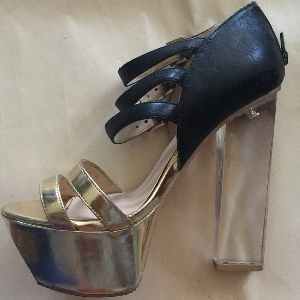 6” heels size 7 Qupid